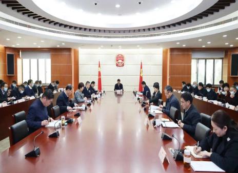 持續強化理論學習 切實提升工作質效 | 市人大常委會黨組召開擴大會議